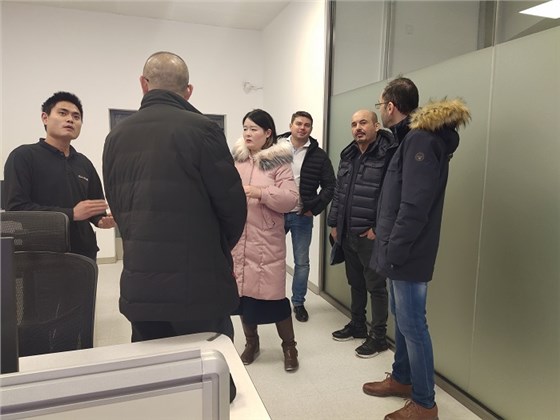 外賓來(lái)訪上海項(xiàng)目部