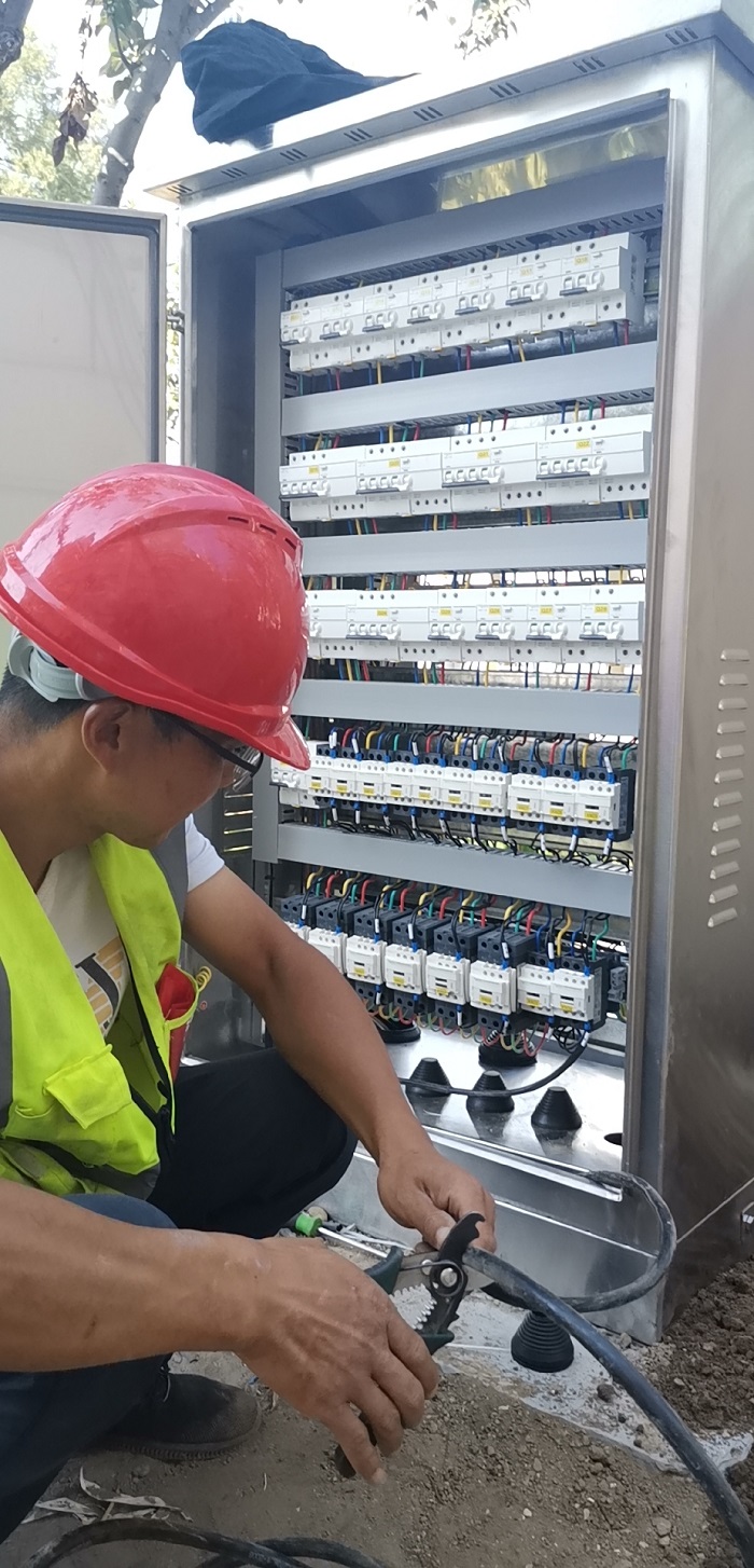 石景山游樂(lè)園項(xiàng)目配電箱安裝